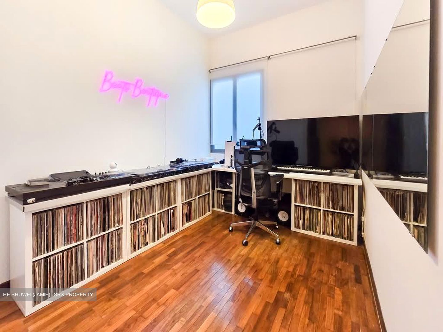 The Waterina (D14), Apartment #595218391